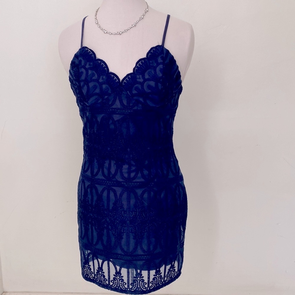 Lulu’s Small Royal Blue Lace Bodycon Mini Dress 👗